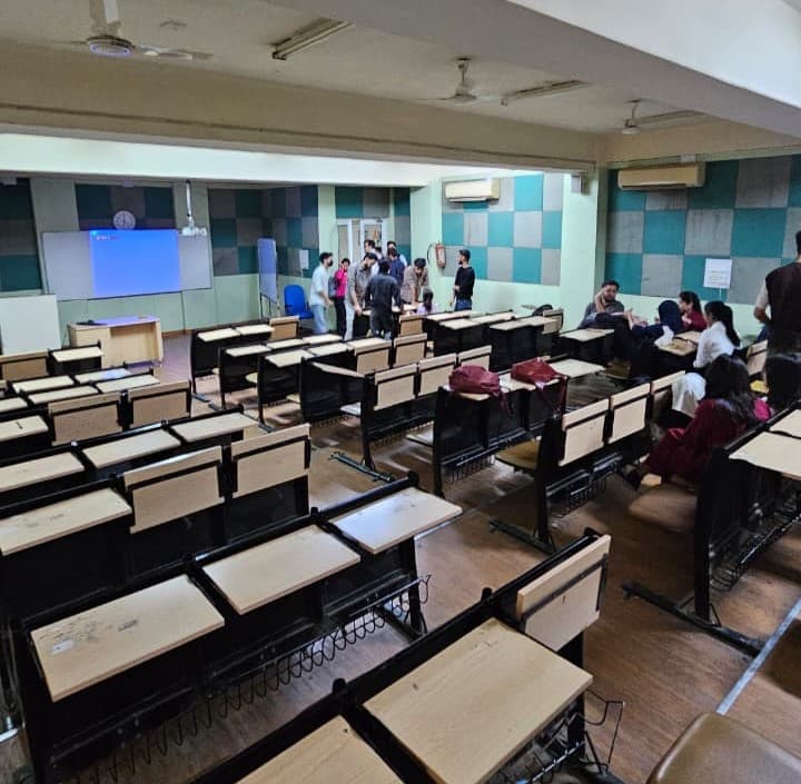 Jamia Millia Islamia University Academic Building photo 20